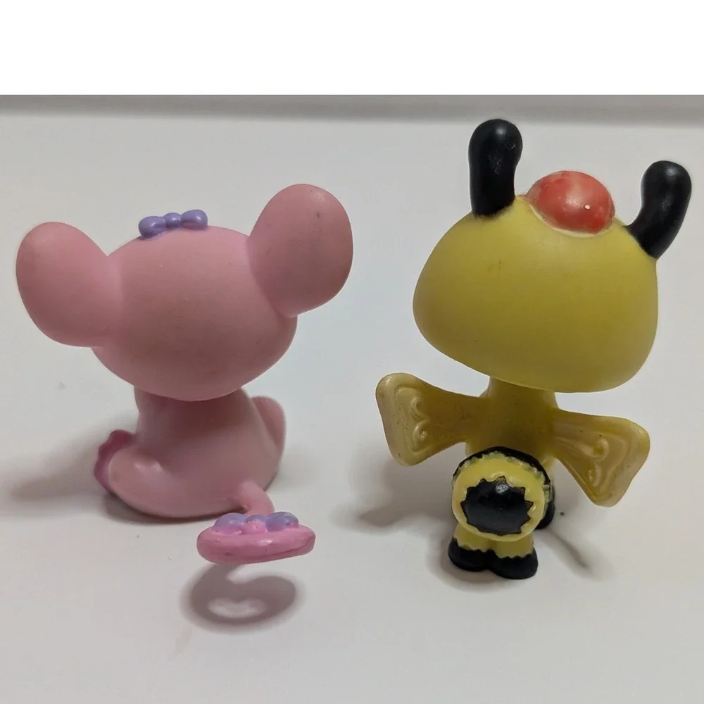 Littlest Pet Shop LPS Pink Rat #303 & Yellow Bumble Bee #201 Figures Hasbro 2005